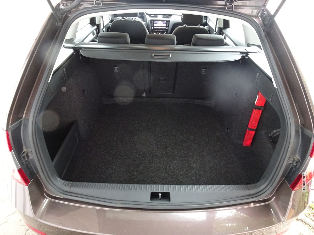 Skoda Octavia 1.4 TSI Combi FACELIFT ALU CLIMATRONIC PDC TEMPOMAT