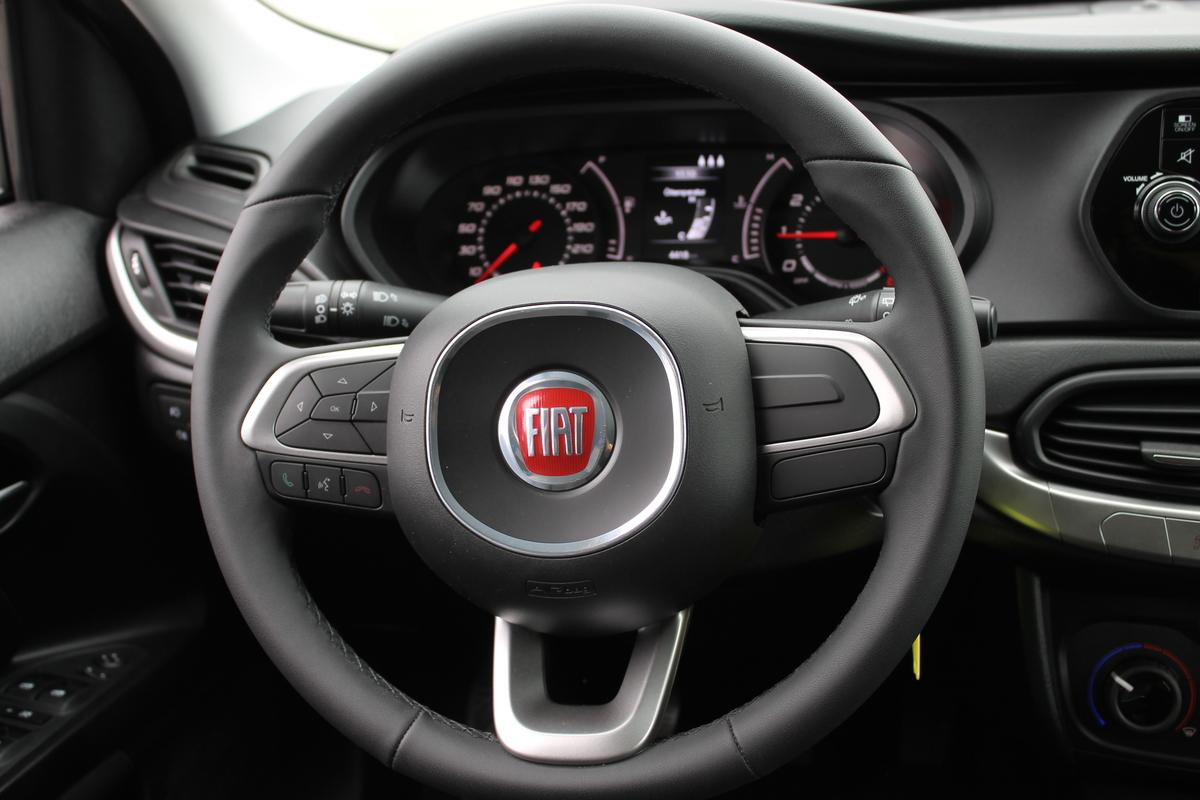 Fiat Tipo Fiat Tipo Kombi 1.4 T s&s 120PS Easy Navi5 alu16 shzg k