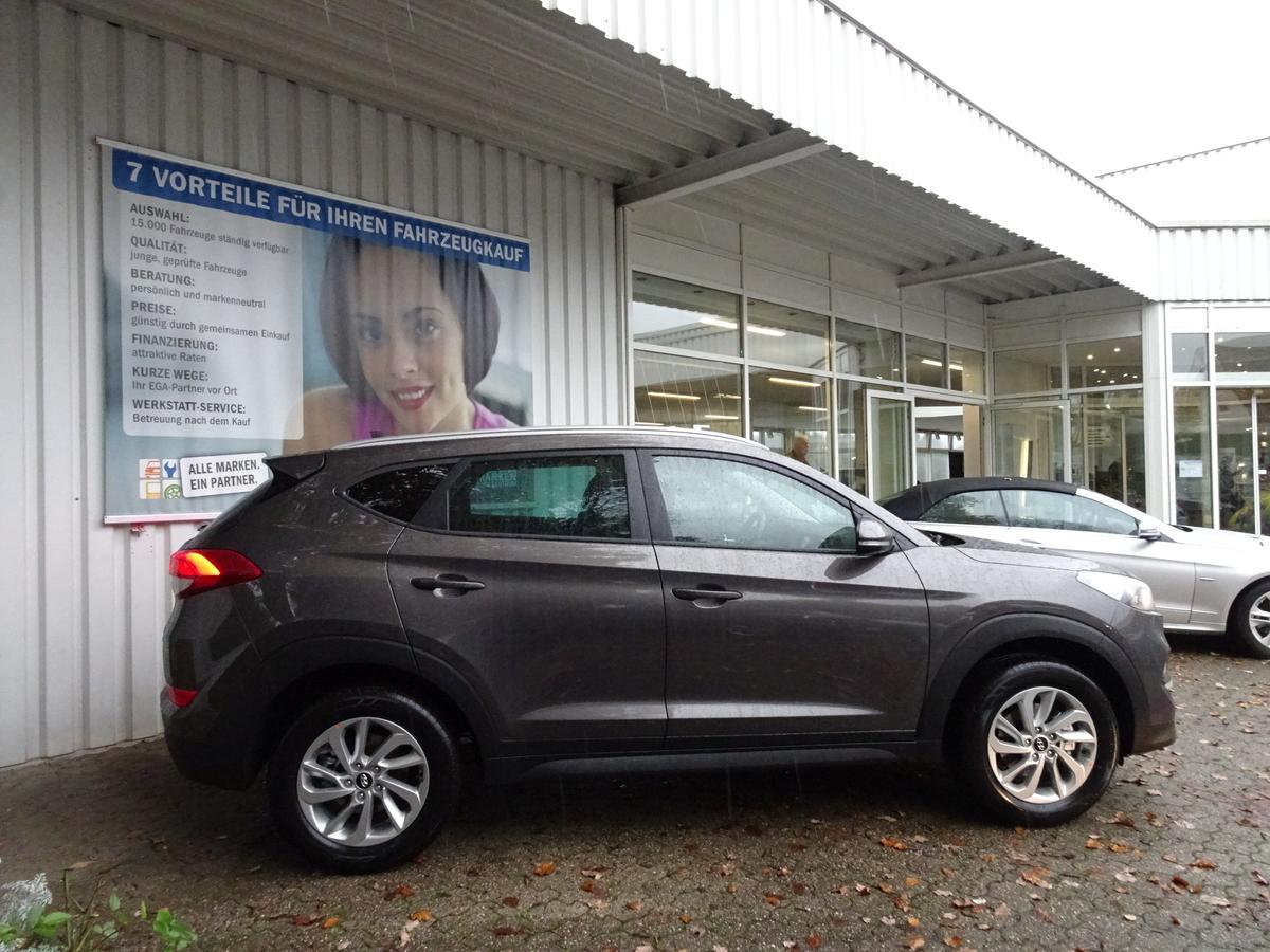 Hyundai Tucson 1.6 GDI TREND KLIMAAUTOM.*NAVI*SHZG.*PDC ...