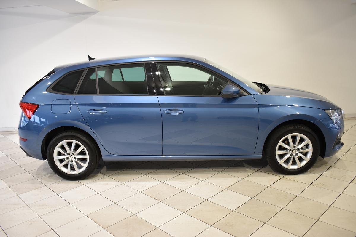 Skoda Scala 1.5TSI Ambition LED SHZ PDC