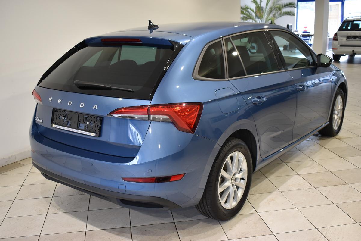 Skoda Scala 1.5TSI Ambition LED SHZ PDC