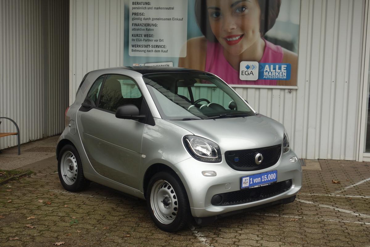 Smart ForTwo EQ PANORAMA*NAVI*COOL&MEDIA*SHZG*ALLWE