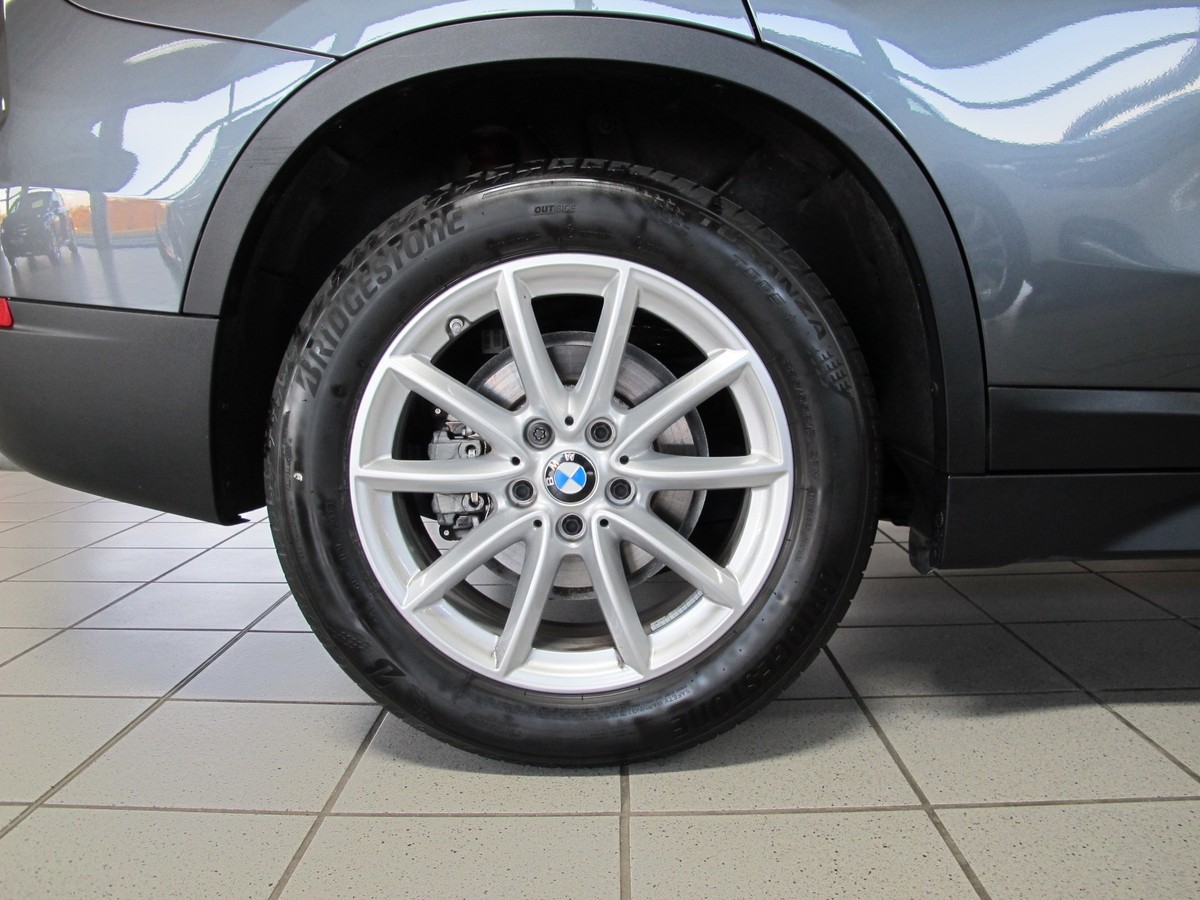 BMW X1 X-Drive 18d LED MFL Navi. PDC v+h