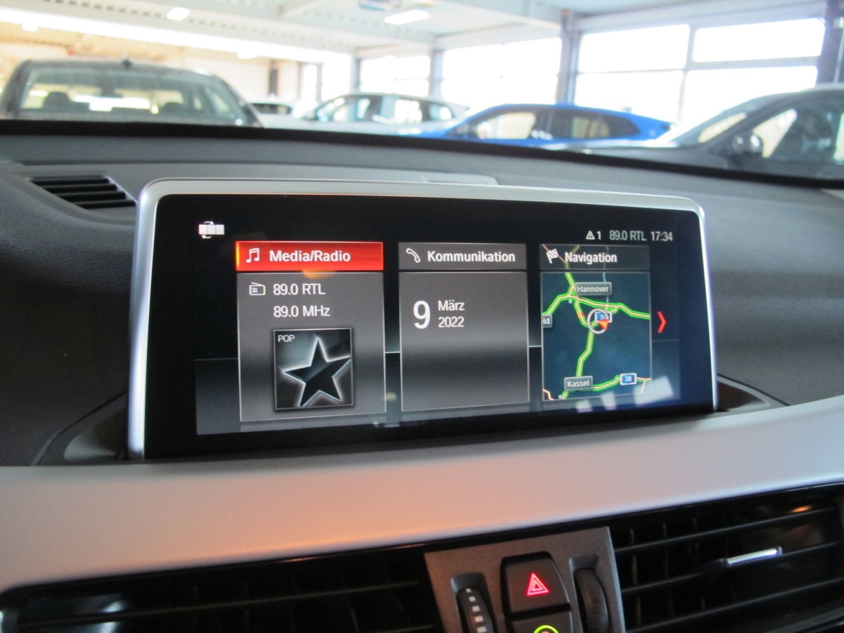 BMW X1 X-Drive 18d LED MFL Navi. PDC v+h