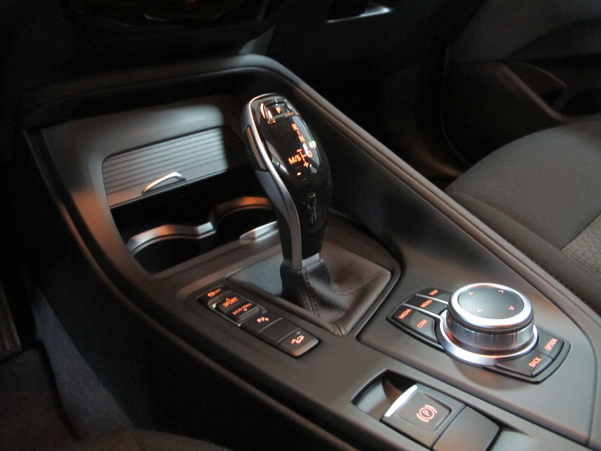 BMW X1 X-Drive 18d LED MFL Navi. PDC v+h