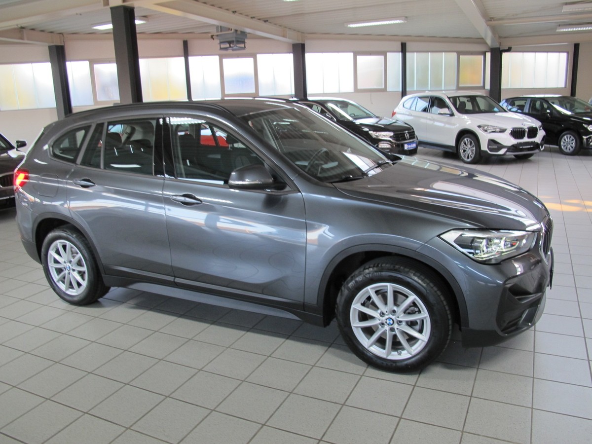 BMW X1 X-Drive 18d LED MFL Navi. PDC v+h