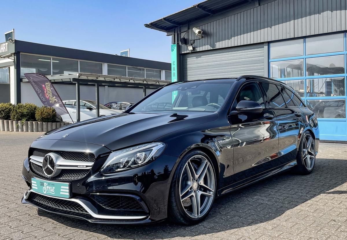 Mercedes-Benz C 63 AMG T LED Panorama HeadUp  Ambiente Comand 