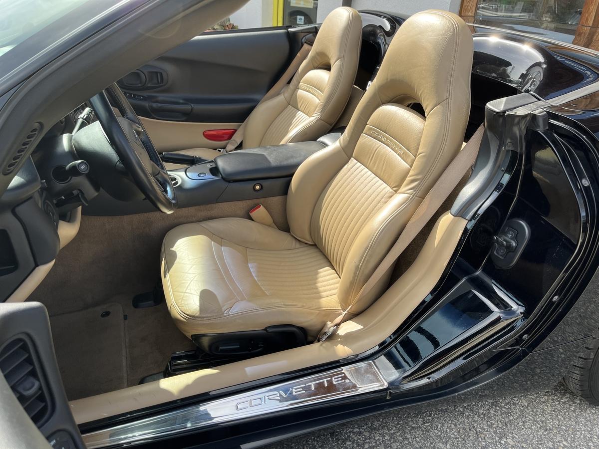 Corvette C5  50th Anniversary 5.7L V8 