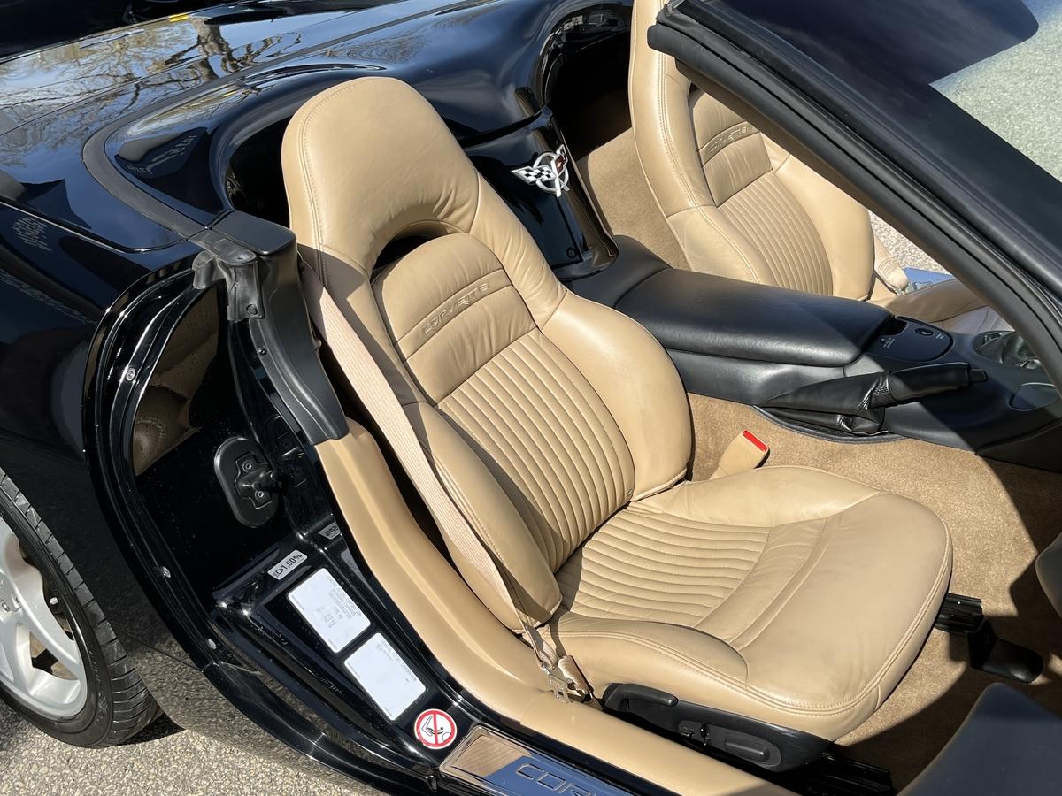 Corvette C5  50th Anniversary 5.7L V8 