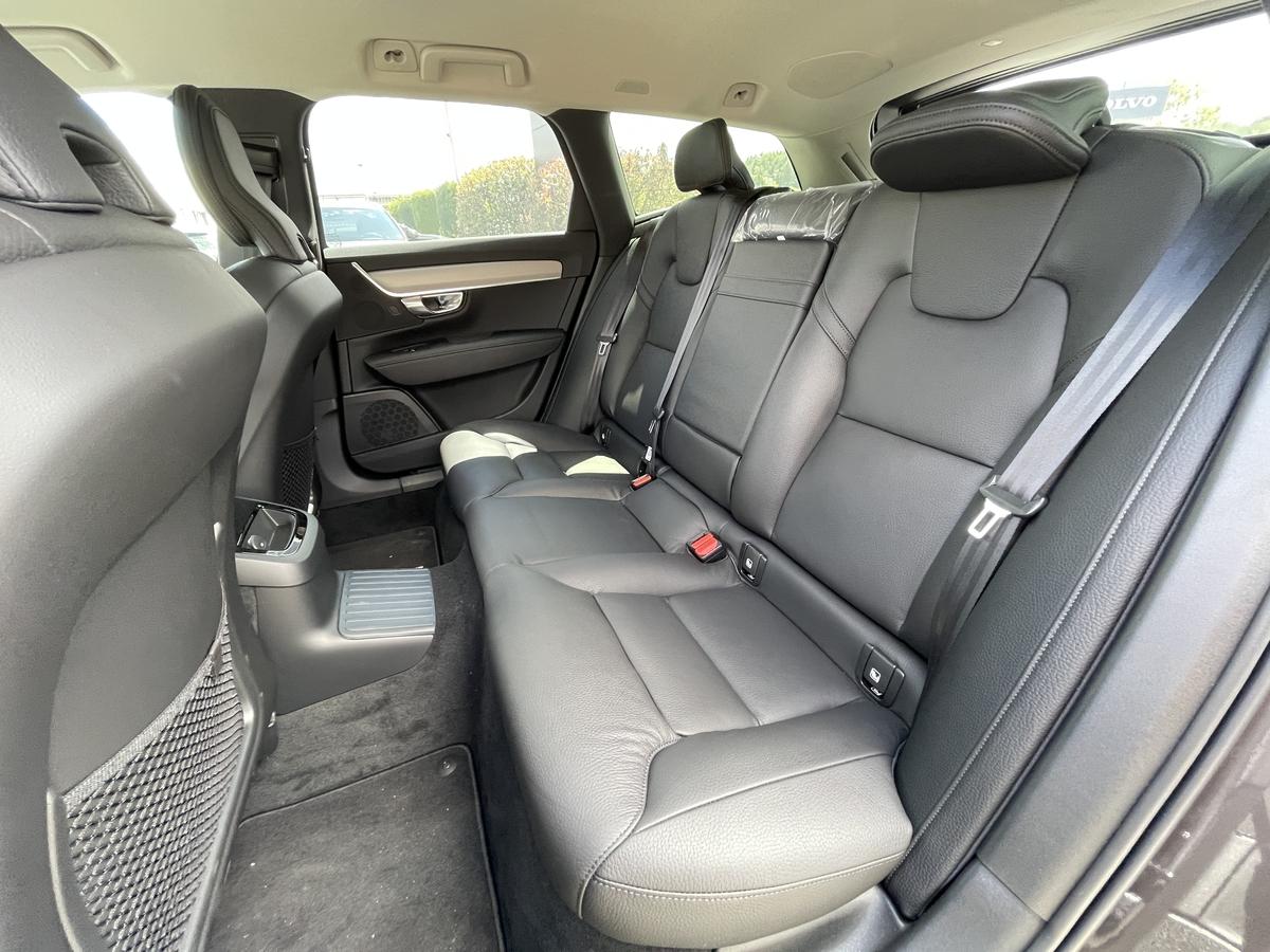 Volvo V90 T6 AWD Recharge Inscription Expression
