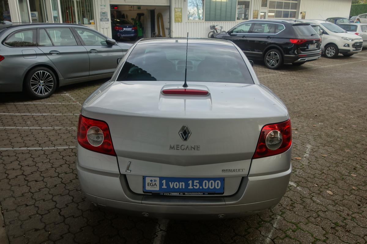 Renault Megane 1,9 dCi FAP CC KLIMA ALU LEDER PDC SHZ AHK 