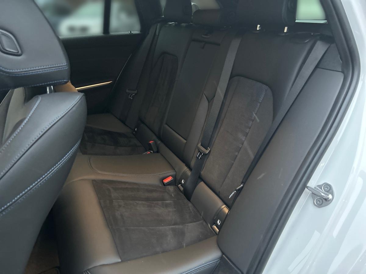 BMW 330e Tour.M-Sport,AHK,Laser,19