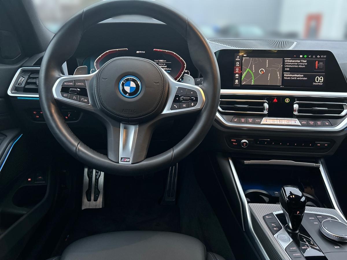 BMW 330e Tour.M-Sport,AHK,Laser,19