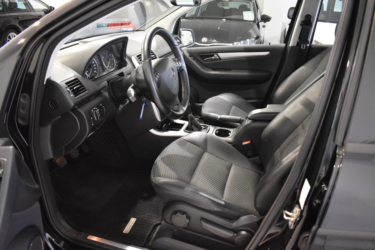 Mercedes-Benz A 200 A-Klasse  Avantgarde PDC SHZ