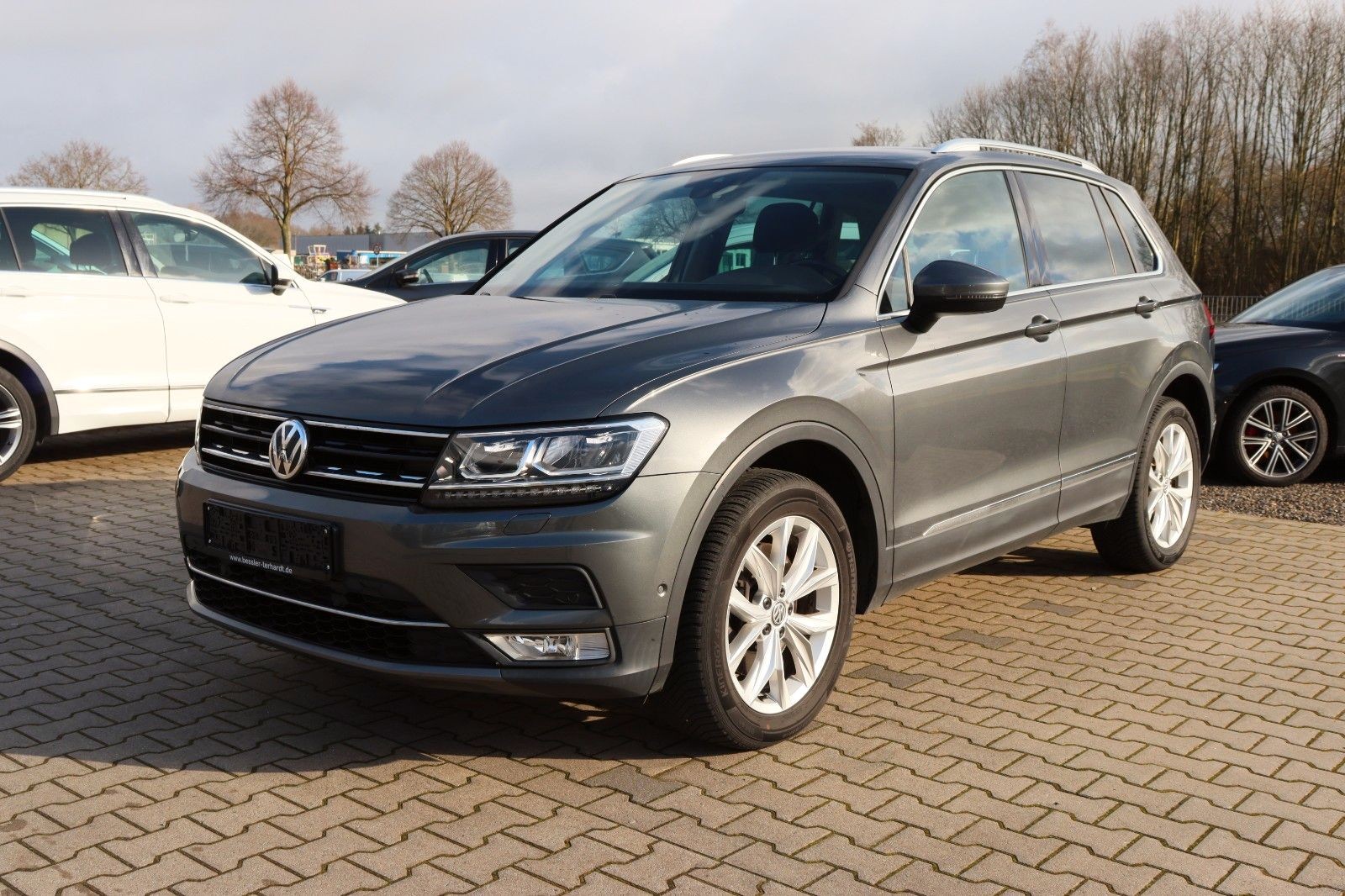 Volkswagen Tiguan 2.0 TDI Highline 4Motion DSG*NAVI*KAM*AHK