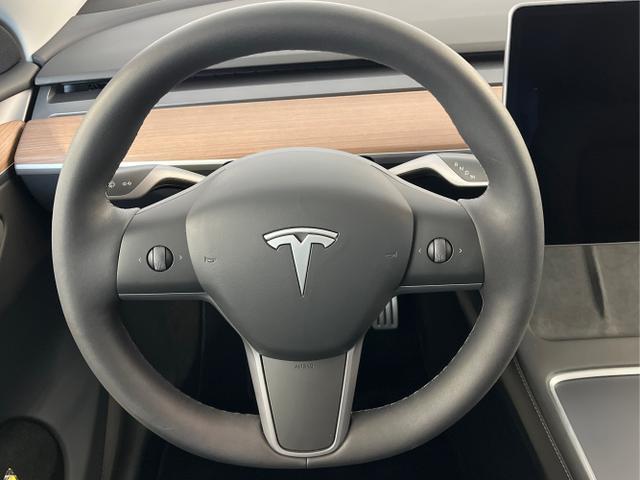Tesla Model Y Performance Dualmotor-Allrad Leder+21...