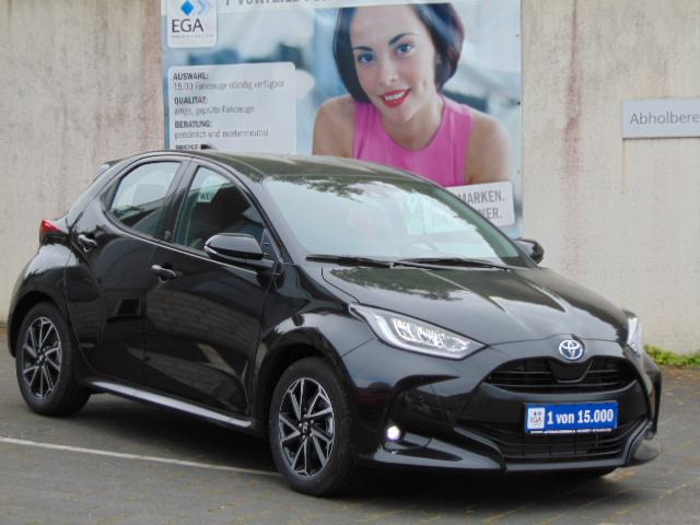 Toyota Yaris 1.5 (Hybrid) Team D - PDC - R.Kam.- Sitzhzg - Navi -  