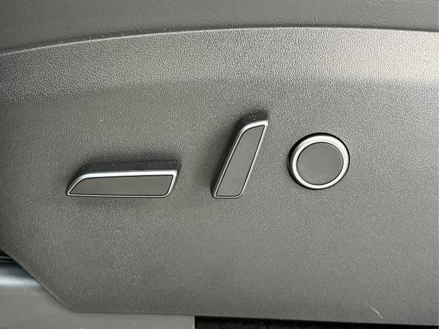 Tesla Model Y Performance Dualmotor-Allrad Leder+21...