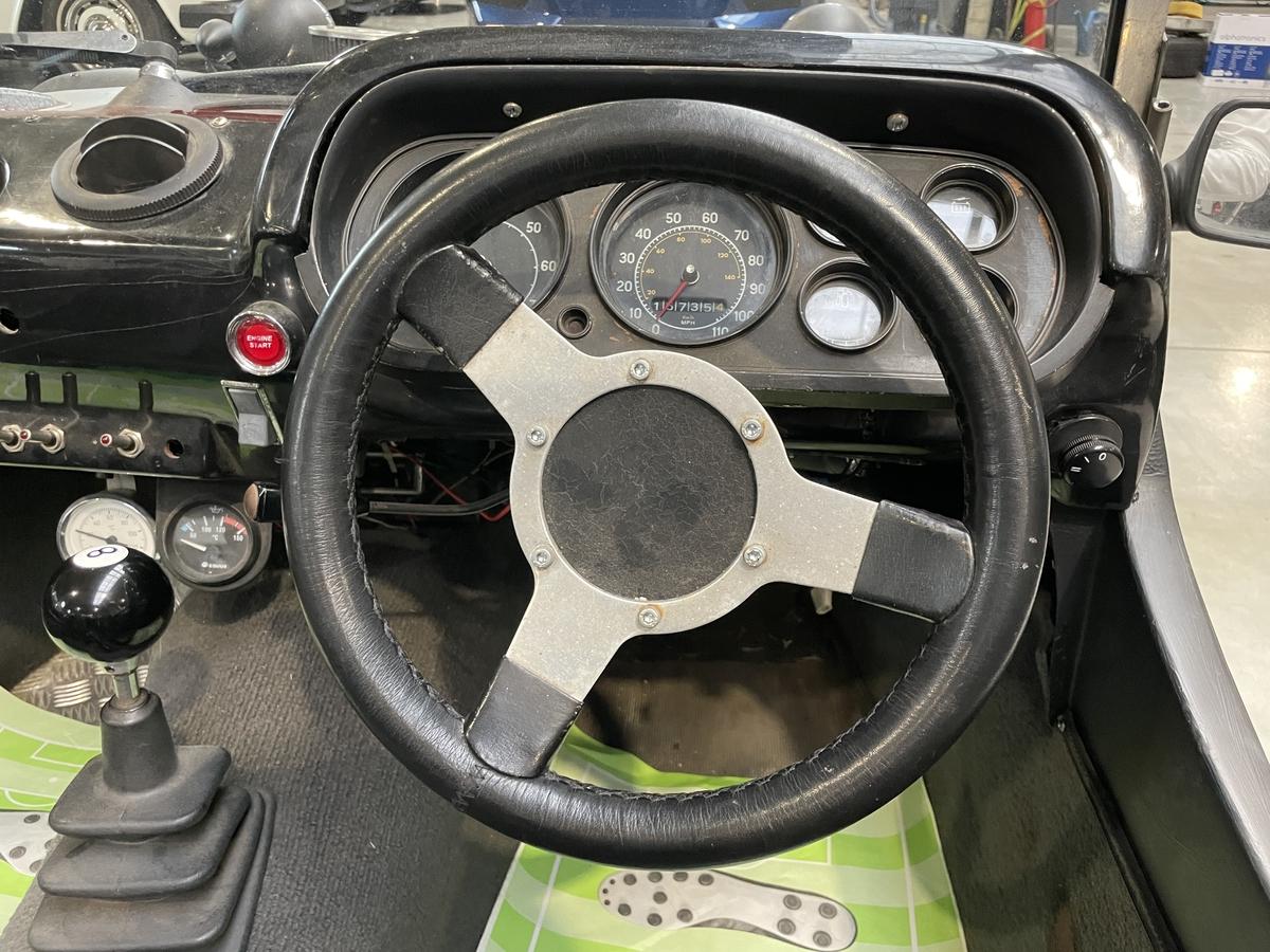 Andere  Dutton 2.0L wie Lotus+Caterham H-Abnahme