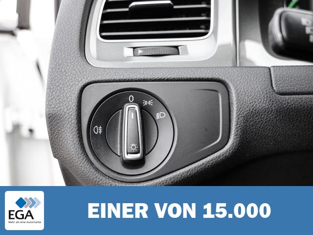 Volkswagen Golf VII e- Navi LED Scheinwerferreg. ACC 2-Zonen-Klimaautom Klimaautom Fahrerpr