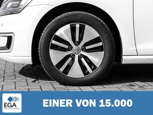Volkswagen Golf VII e- Navi LED Scheinwerferreg. ACC 2-Zonen-Klimaautom Klimaautom Fahrerpr