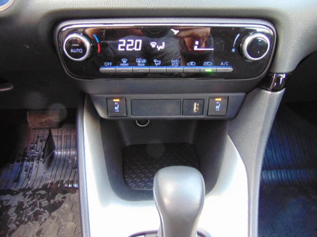 Toyota Yaris 1.5 Hybrid - R.Kam + PDC - Sitzhzg -  T.omat - LED 