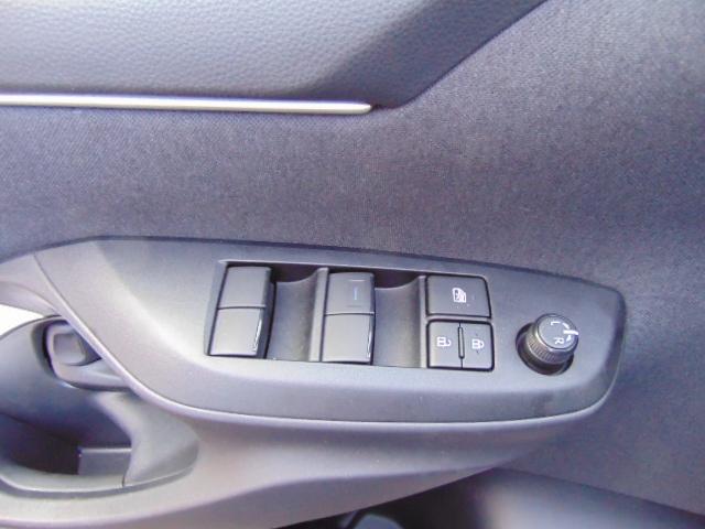 Toyota Yaris 1.5 Hybrid - R.Kam + PDC - Sitzhzg -  T.omat - LED 