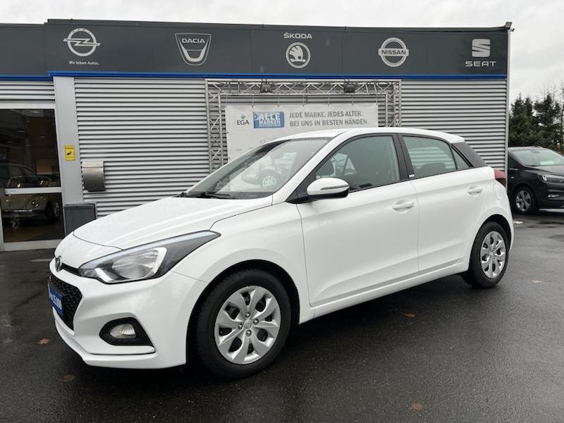 Hyundai i20 1.2 PURE SERVO*KLIMA*MFL*EFH*RADIO* 5 TÜREN
