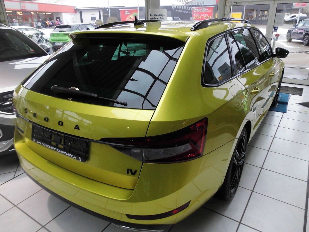 Skoda Superb Sportline iV DSG, AHK, Standklima, 2,5 J. Garantie