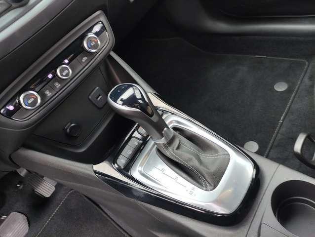 Opel Crossland Aut. Elega. NAVI/APP~LED~SHZ~RFK~ALU