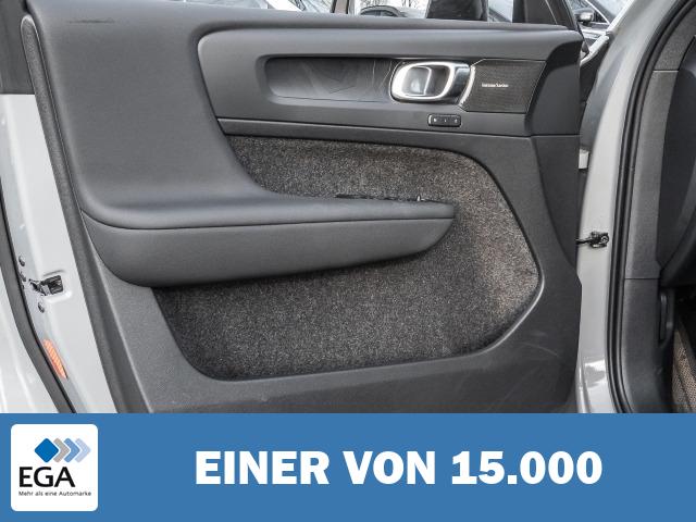 Volvo XC40 Plus Dark Recharge Plug-In Hybrid 2WD T5 Twin Engine EU6d StandHZG Navi dig