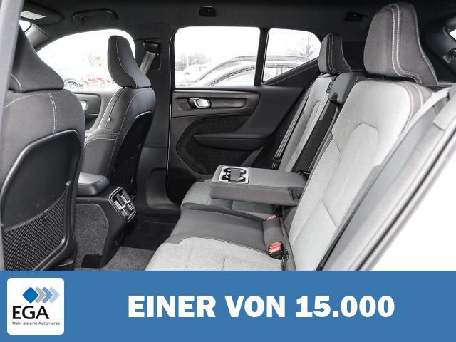 Volvo XC40 Plus Dark 2WD B3 EU6d digitales Cockpit Memory Sitze Soundsystem HarmanKard