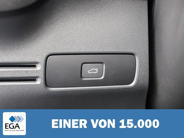 Volvo XC40 Plus Dark 2WD B3 EU6d digitales Cockpit Memory Sitze Soundsystem HarmanKard