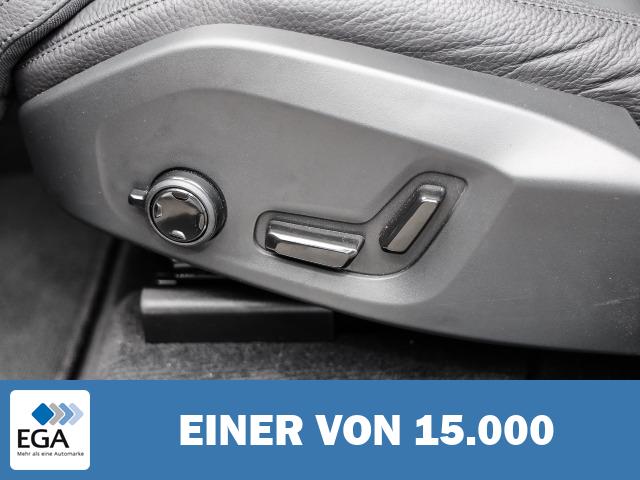 Volvo XC60 Ultimate Dark 2WD B4 Diesel EU6d HUD AD digitales Cockpit Memory Sitze Soun