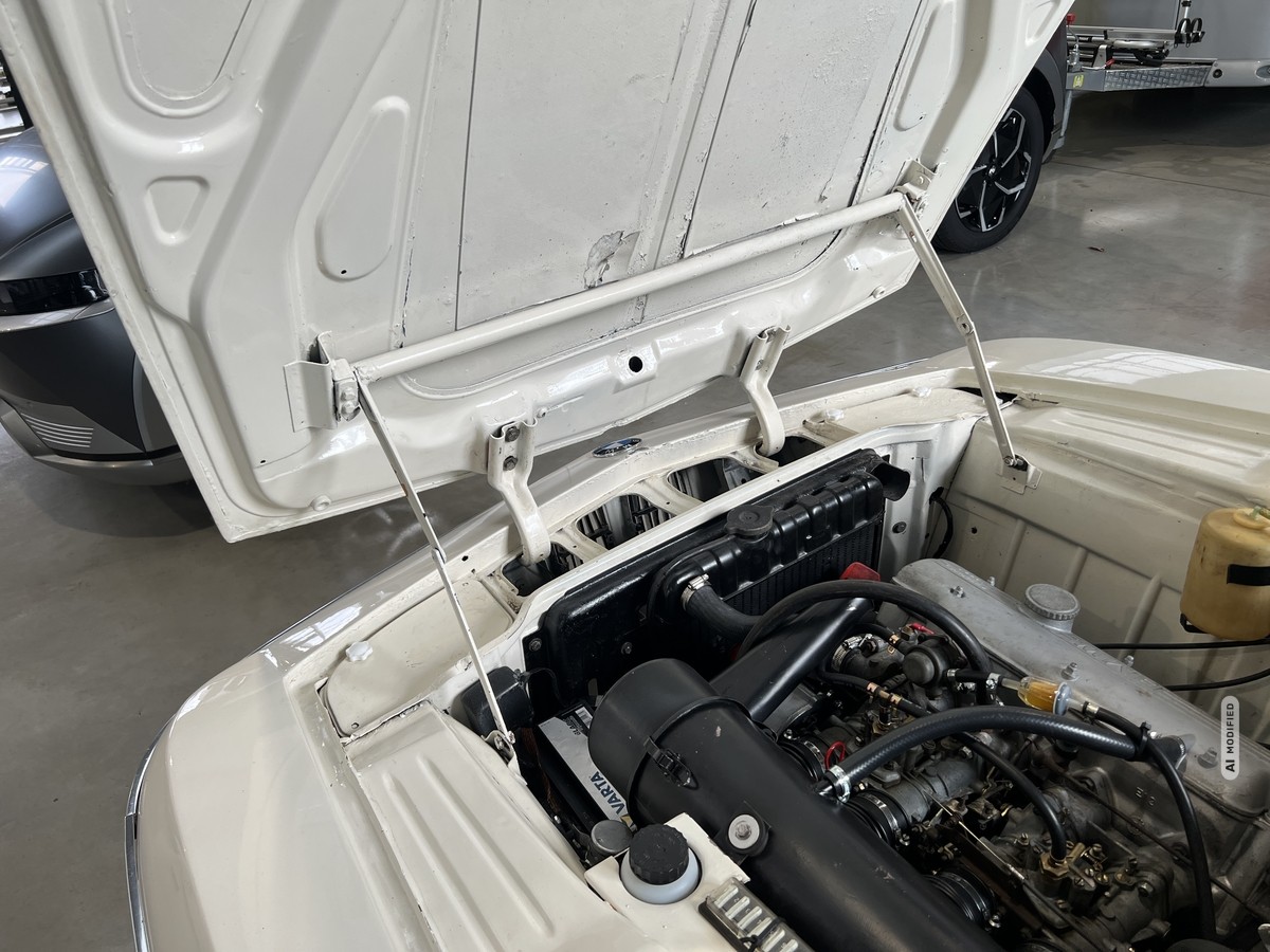BMW 2000 CS Leder Neu+H abgenommen+vieles neu!!!
