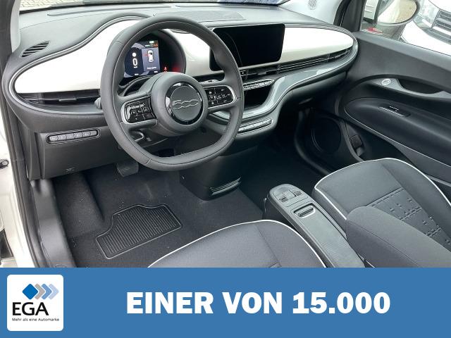 Fiat 500e 42 kWh 16 Zoll Alu Klimaaut. Apple CarPlay Androit Auto