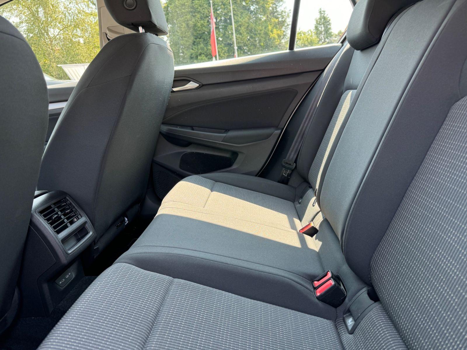 Volkswagen Golf VIII 2,0 TDI Limousine,PDC,VCockpit,1HD,TOP