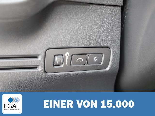 Volvo XC40 Plus Dark Recharge Plug-In Hybrid 2WD T5 Twin Engine EU6d StandHZG Navi dig