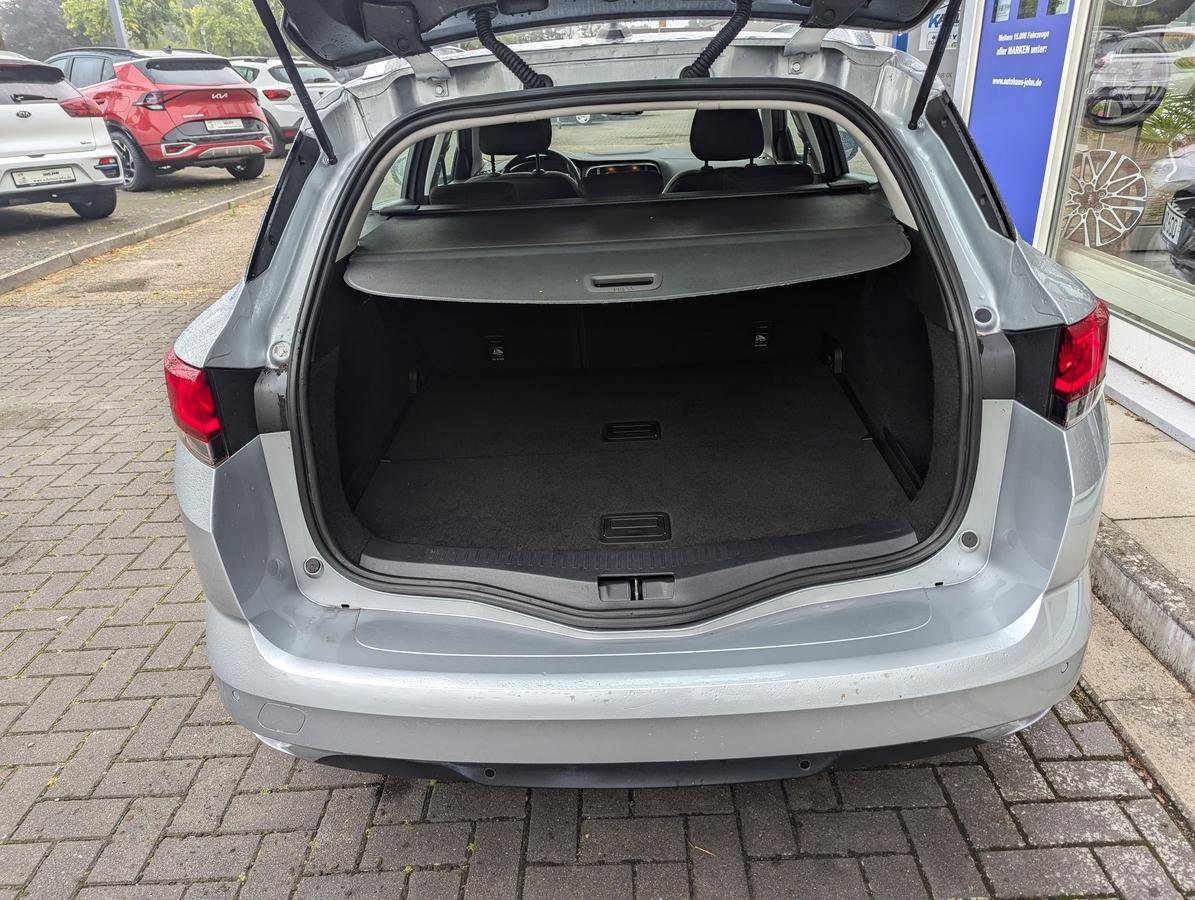 Renault Megane IV Grandtour 1.3 TCe 140 Business Edition BT GJR 1.Hd