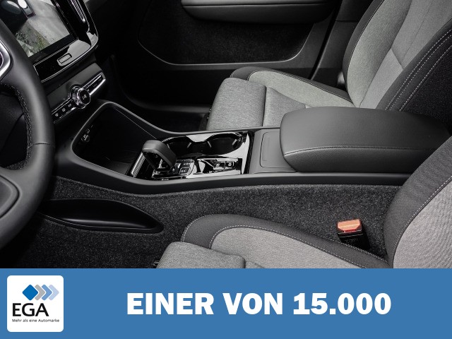 Volvo XC40 B3 Benzin Plus Dark Business-Paket BLIS Pixel-LED Navi Digitales Cockpit Me
