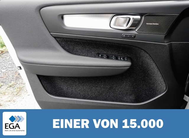 Volvo XC40 B3 Benzin Plus Dark Business-Paket BLIS Pixel-LED Navi Digitales Cockpit Me