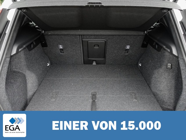 Volvo XC40 B3 Benzin Plus Dark Business-Paket BLIS Pixel-LED Navi Digitales Cockpit Me