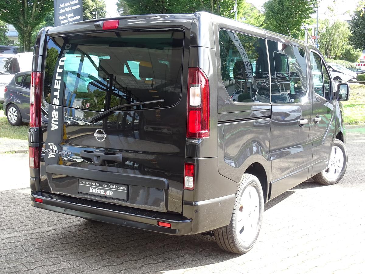 Nissan Primastar 2.8 dCi 170 L1H1 Tekna Kombi Automatik 8Sitzer 