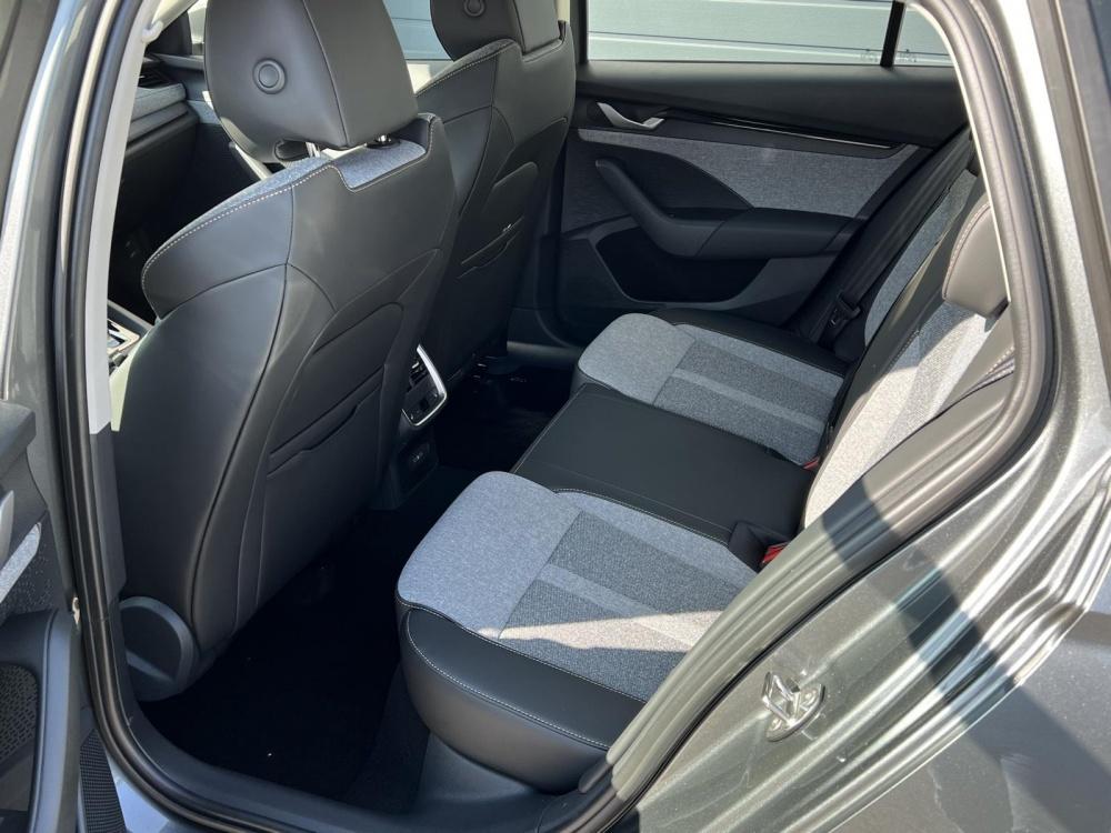 Skoda Octavia Combi Selection 2,0 TDI DSG 110KW ACC Winter