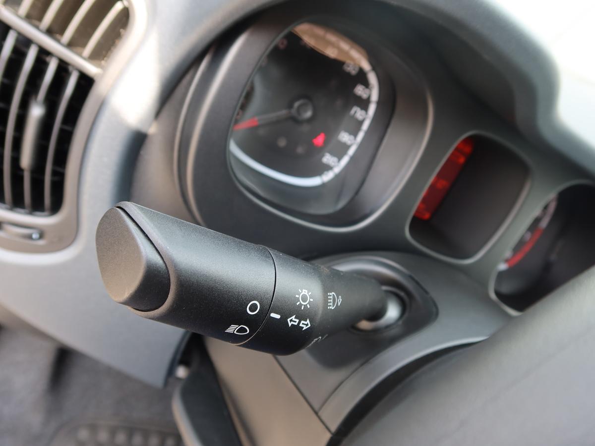 Fiat Panda 1.0 Mild Hybrid Base *KLIMA*ZV MIT FB*E-FENSTER VORNE