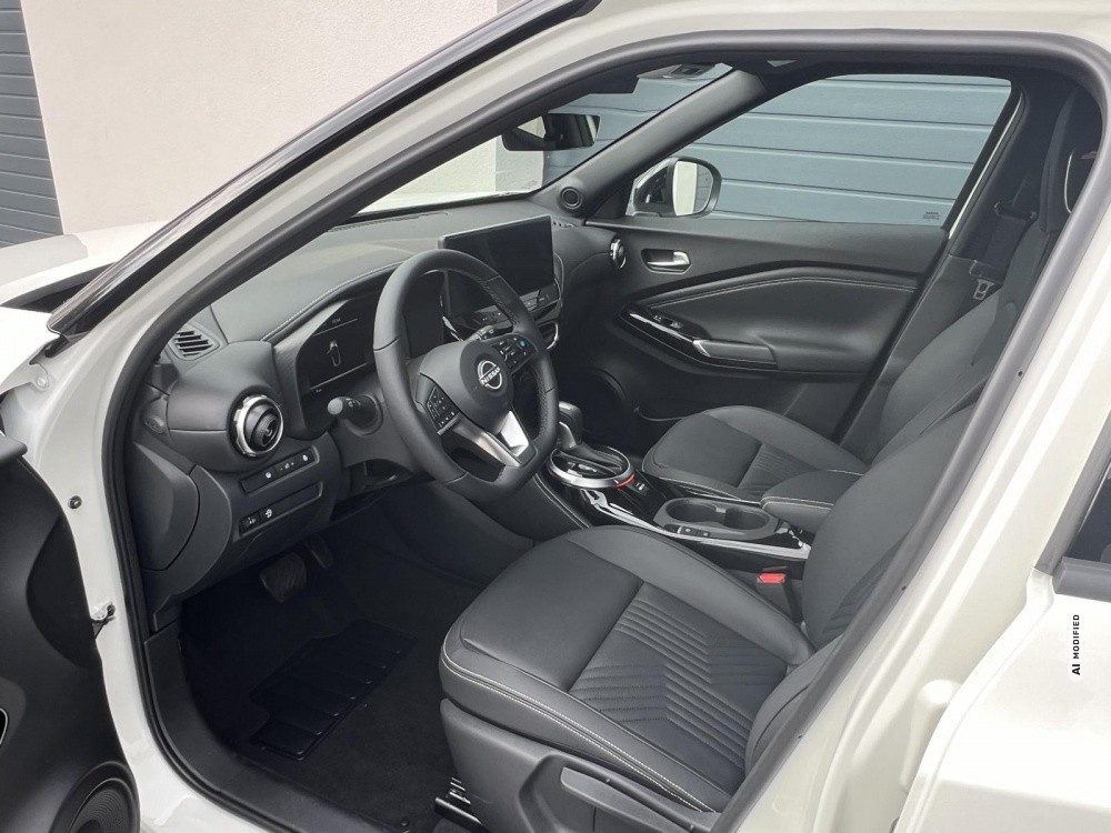 Nissan Juke Acenta 1,6 DIG-T Hybrid MMA Winterpaket