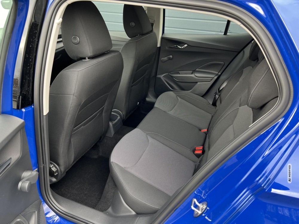 Skoda Fabia Essence 1,0 TSI 70KW Klima PDC GRA