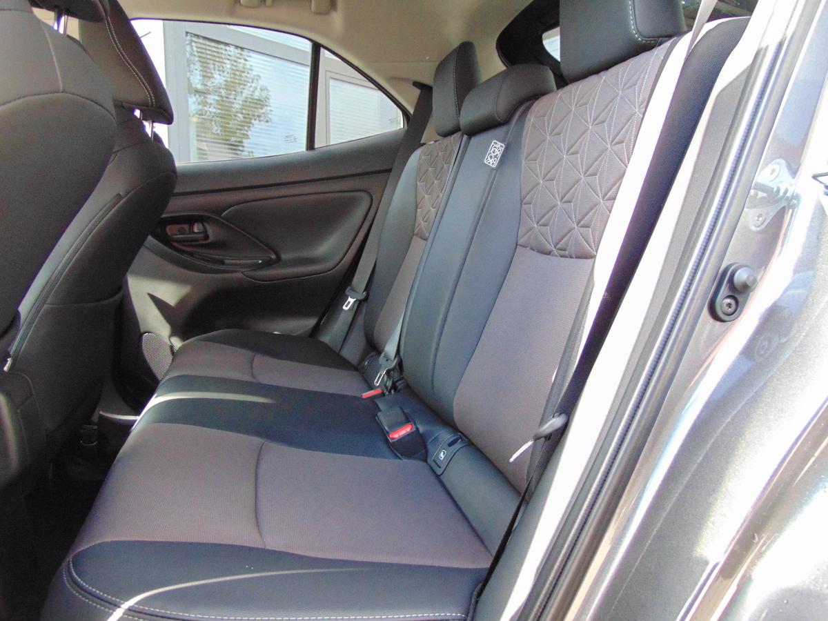 Toyota Yaris Cross 1.5 Hybrid Style - Navi - e.Hklappe - R.Kamera 