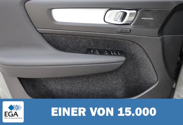 Volvo XC40 Plus Dark Recharge Plug-In Hybrid 2WD T5 Twin Engine EU6d StandHZG Navi dig