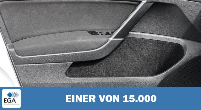 Volkswagen Golf VII e- Navi LED Scheinwerferreg. ACC 2-Zonen-Klimaautom Klimaautom Fahrerpr